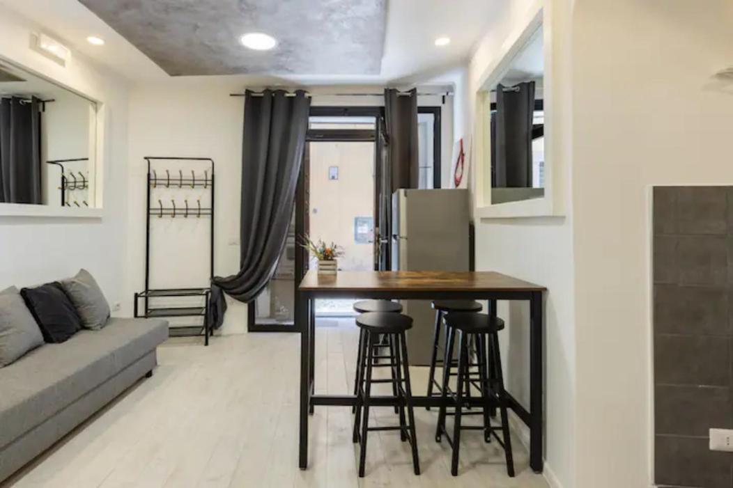 Historical Workshop Apartment - Fico Rome Bagian luar foto